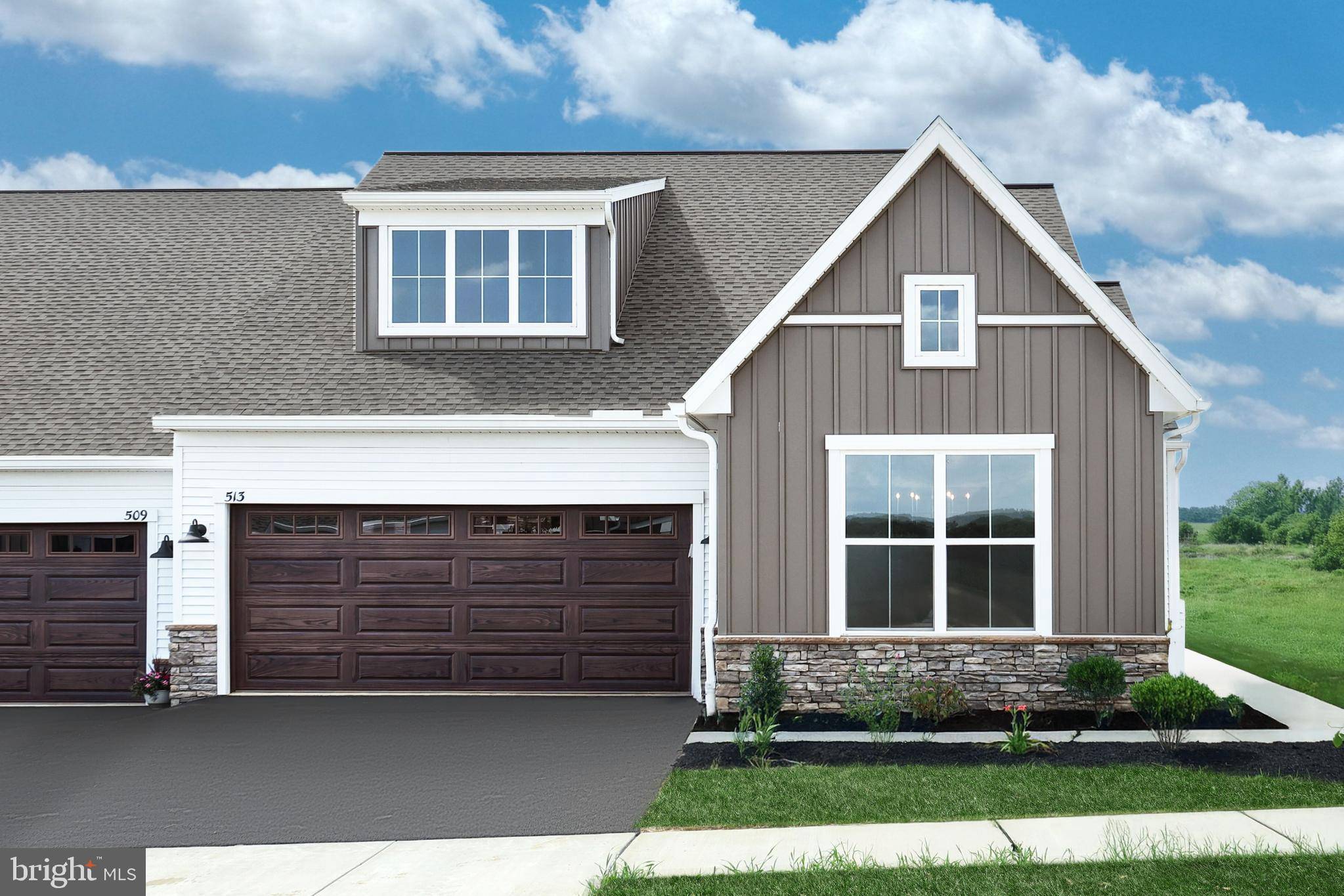 Annville, PA 17003,513 STONE GATE BLVD