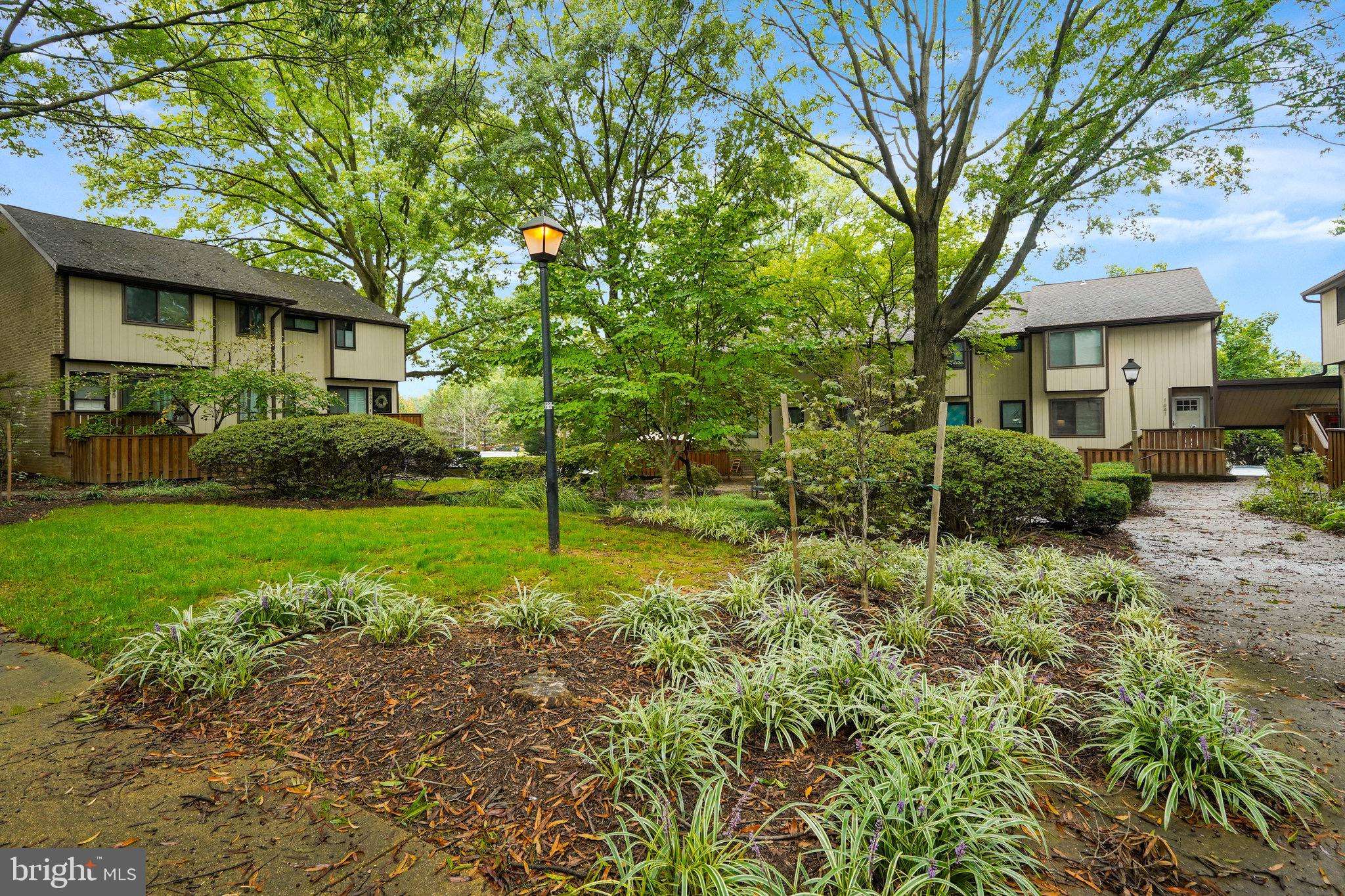 Mclean, VA 22102,1651 WESTWIND WAY