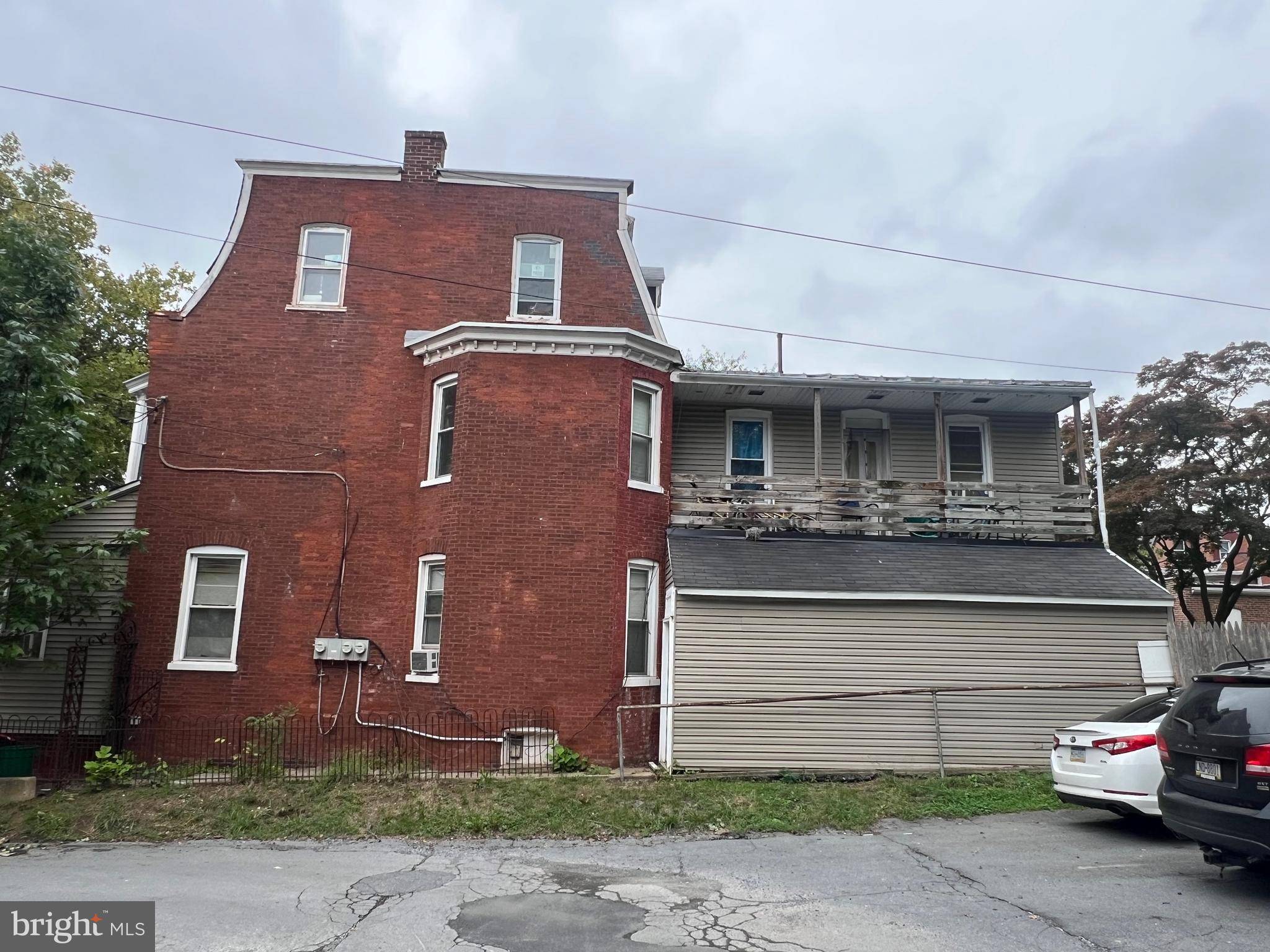 Lancaster, PA 17602,834 E ORANGE ST