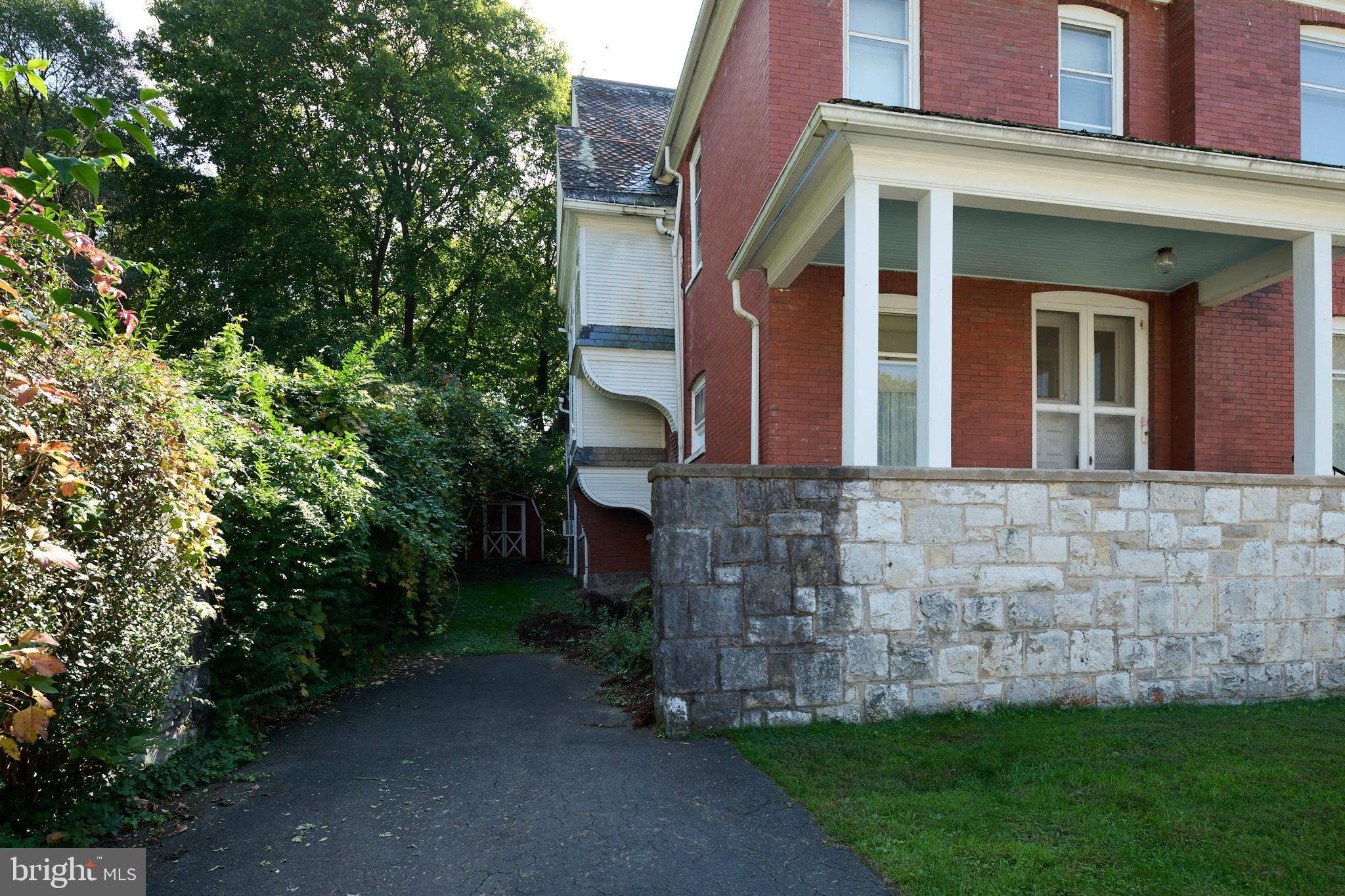 Bellefonte, PA 16823,130 E LINN ST