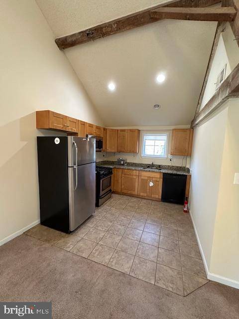 Round Hill, VA 20141,19 N BRIDGE ST