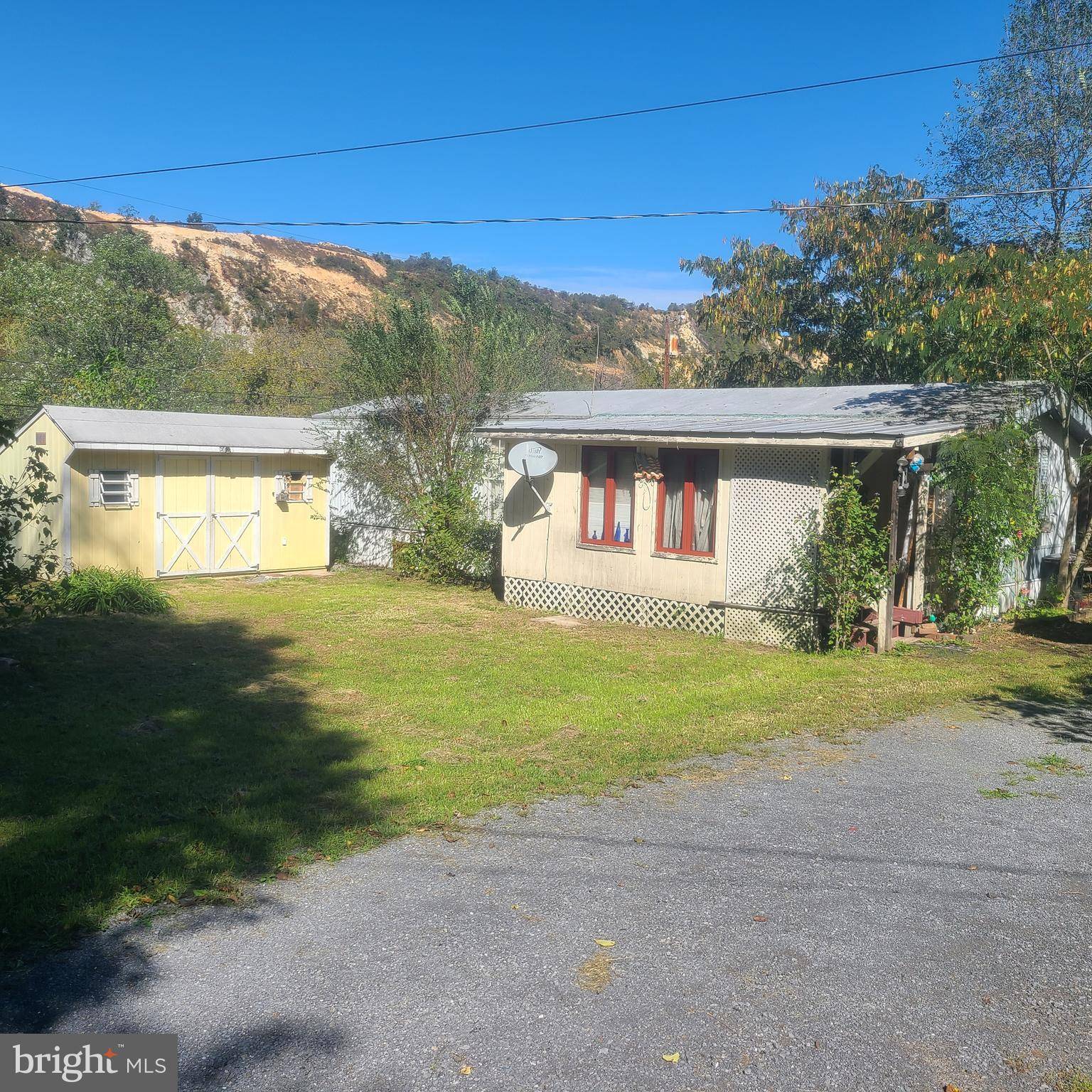 Berkeley Springs, WV 25411,21 JACOB ST