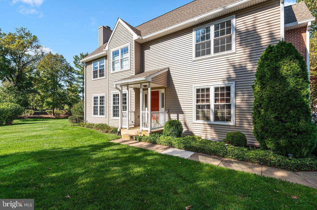 Doylestown, PA 18901,28 KINGS CROSS CIR