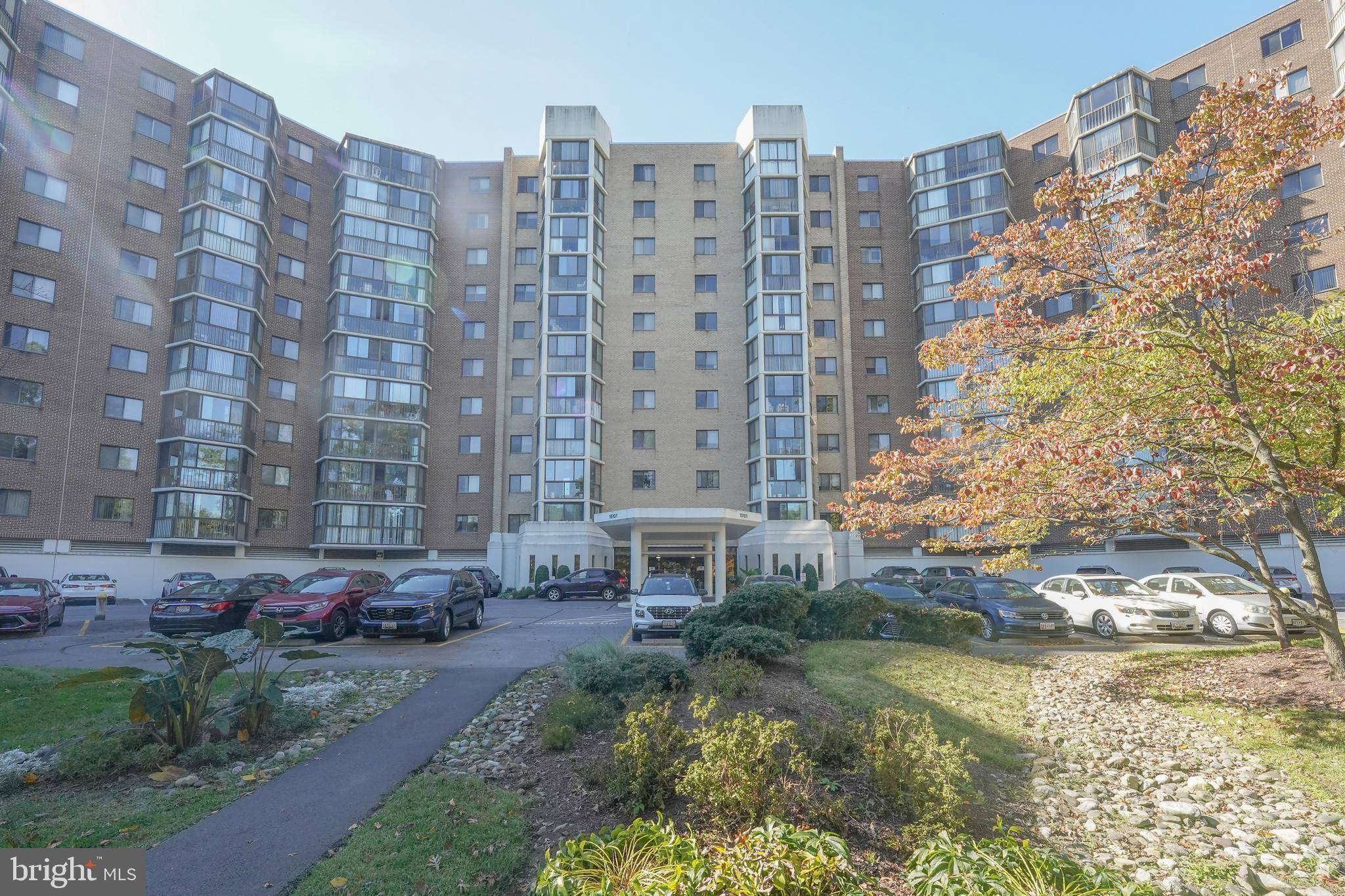 Silver Spring, MD 20906,15101 INTERLACHEN DR #1-923