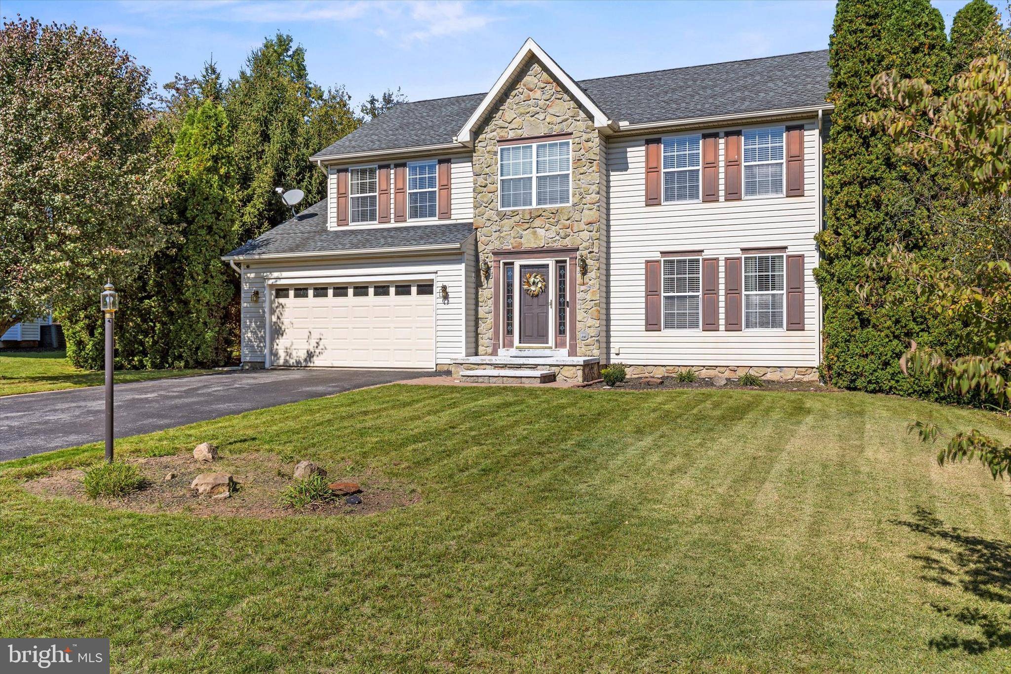 York, PA 17404,733 ASLAN CT