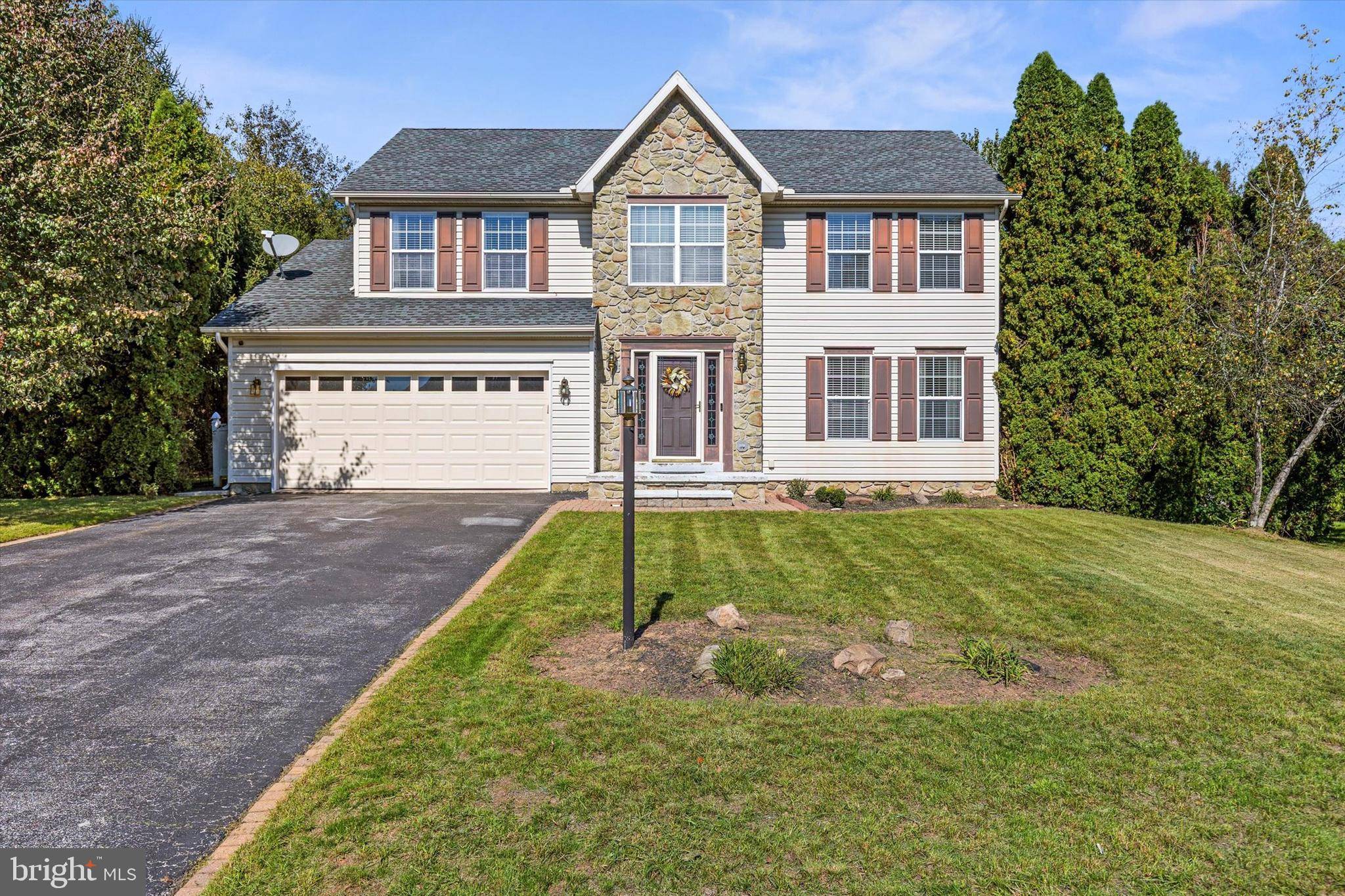 York, PA 17404,733 ASLAN CT