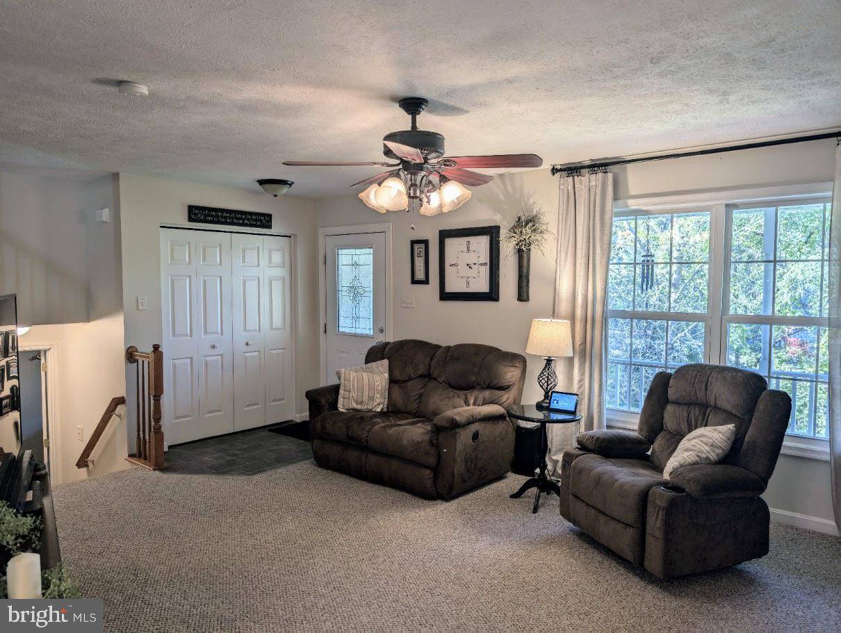 Everett, PA 15537,48 W 3RD ST