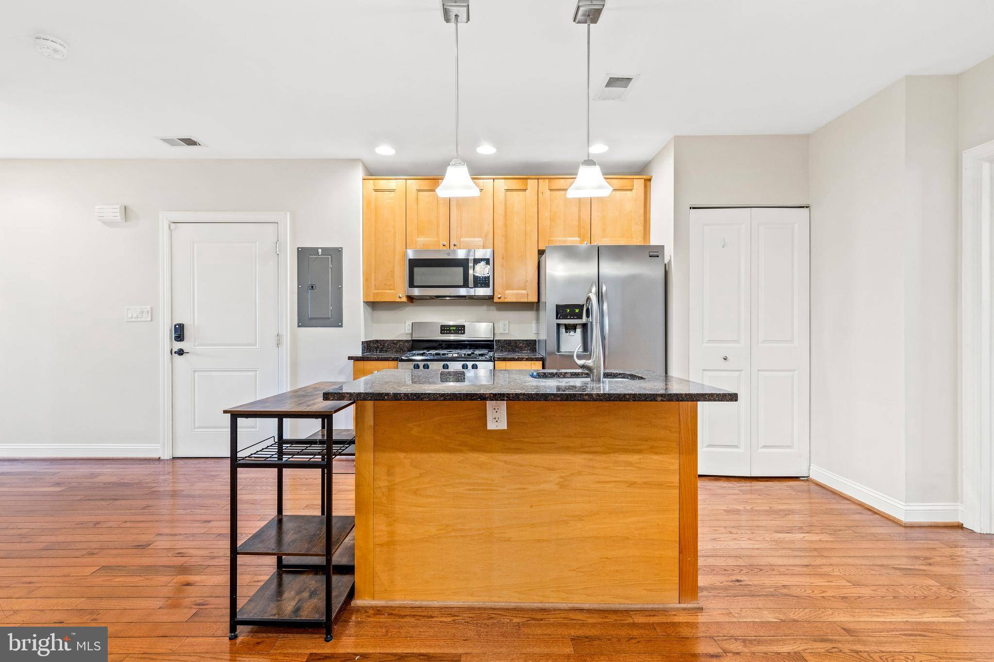 Washington, DC 20017,3940 7TH ST NE #4