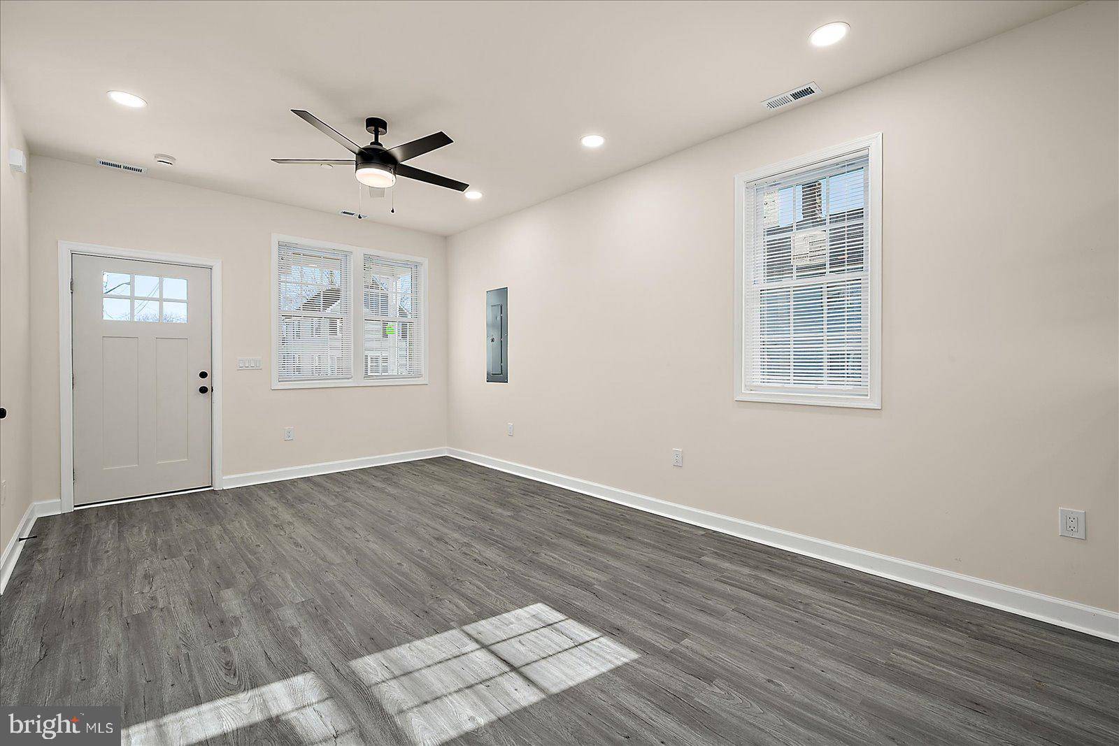 Denton, MD 21629,512 LINCOLN ST