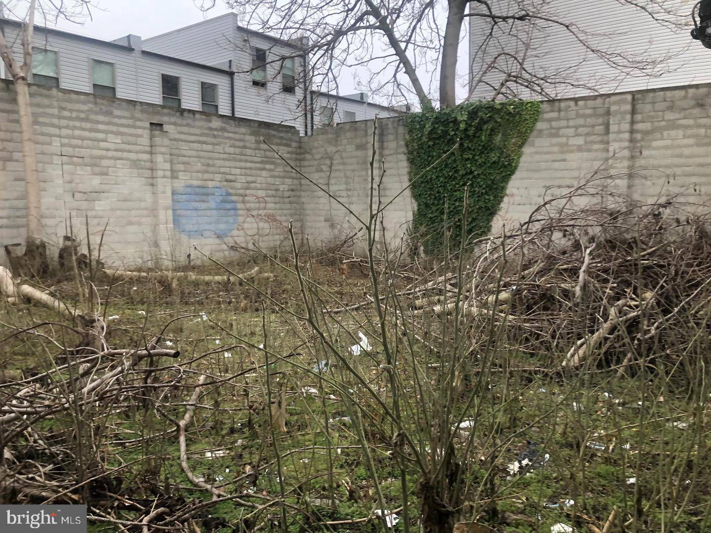 Philadelphia, PA 19146,1323-1329 LAMBERT SHL S