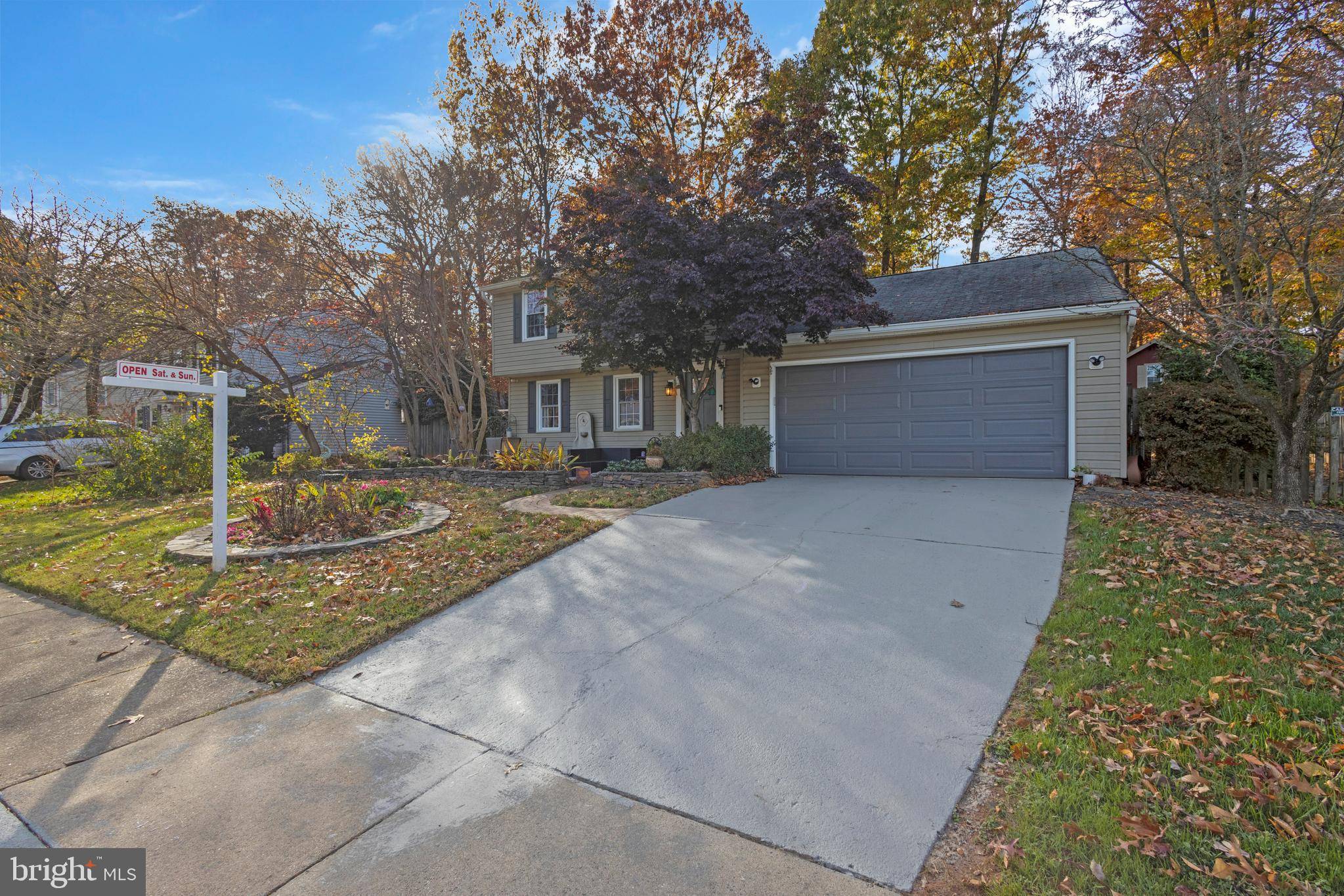 Annandale, VA 22003,5112 BRADFIELD CT