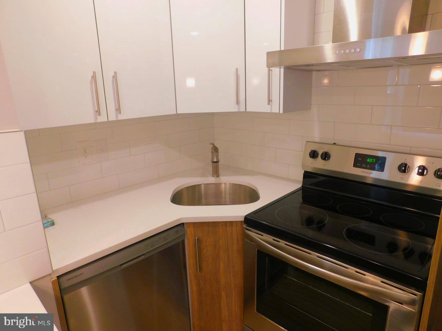 Philadelphia, PA 19121,1741 FONTAIN ST #3
