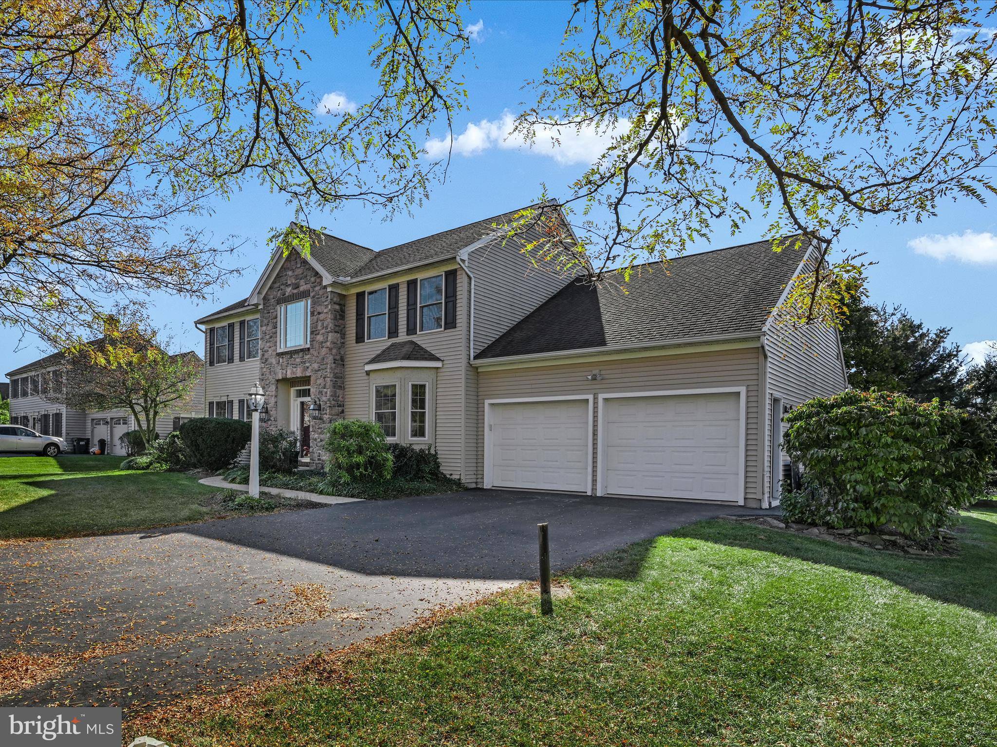 Lititz, PA 17543,13 FIELD LN