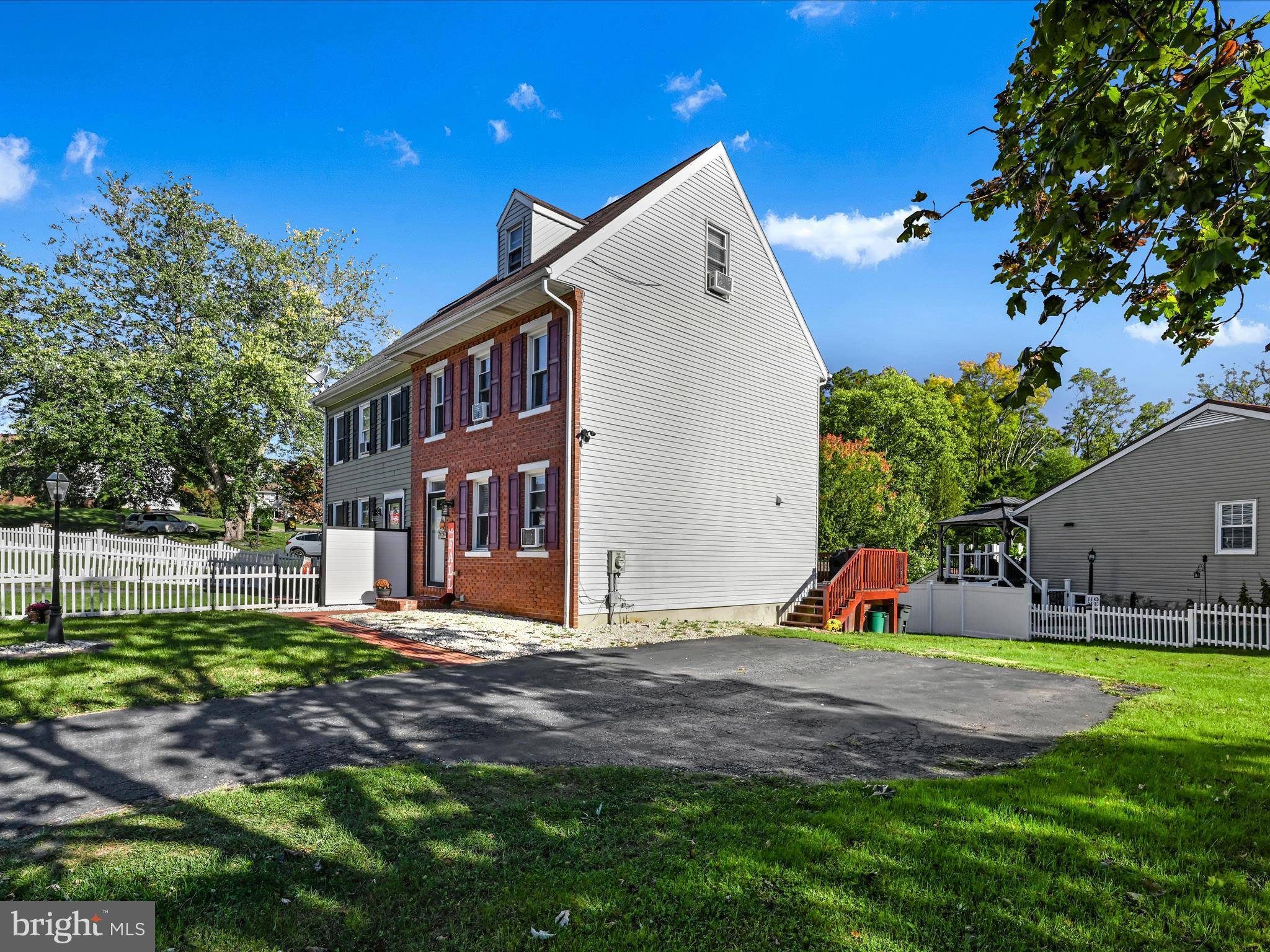 Lancaster, PA 17603,103 WESTMORE