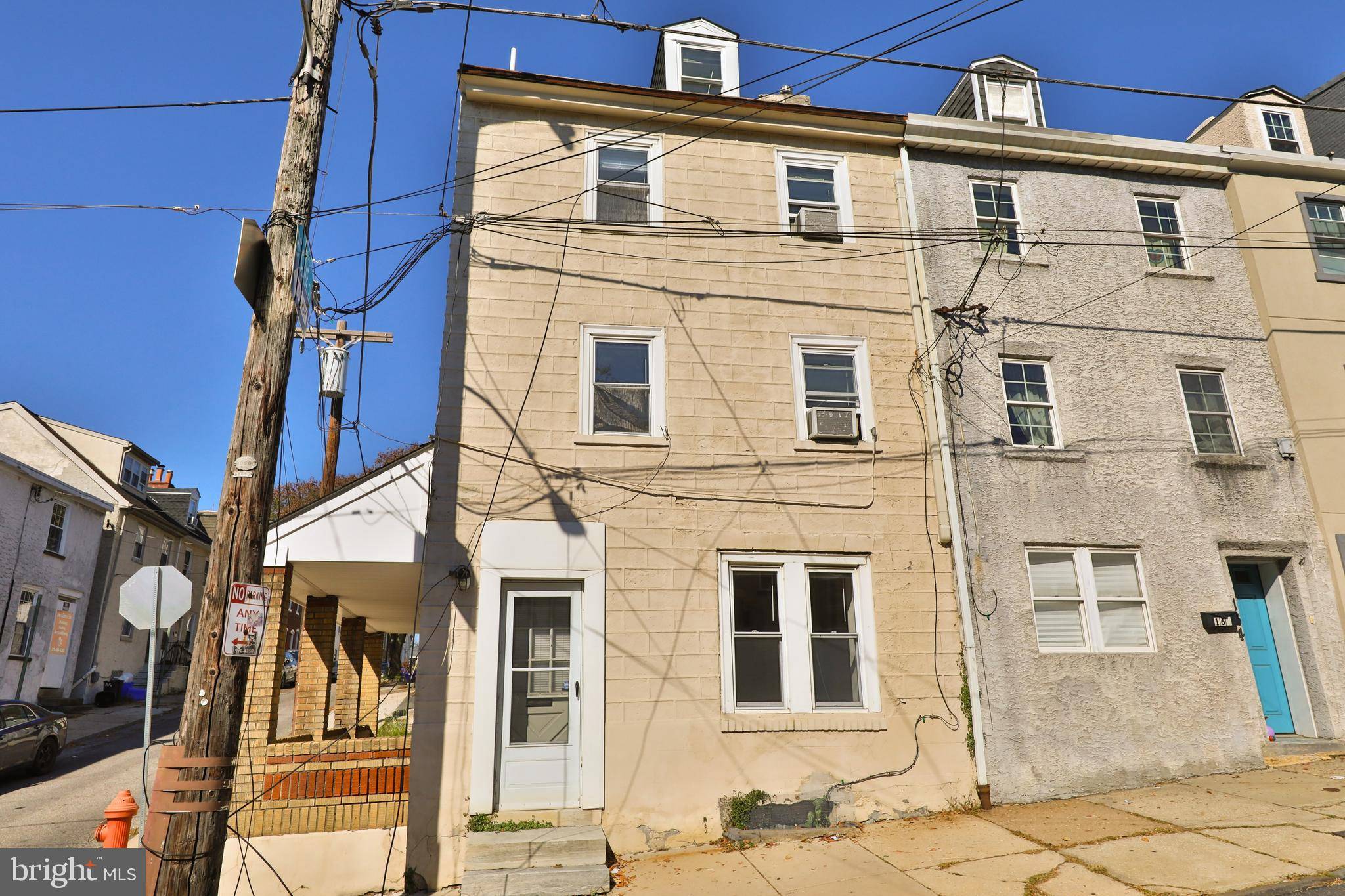 Philadelphia, PA 19127,162 GREEN LN