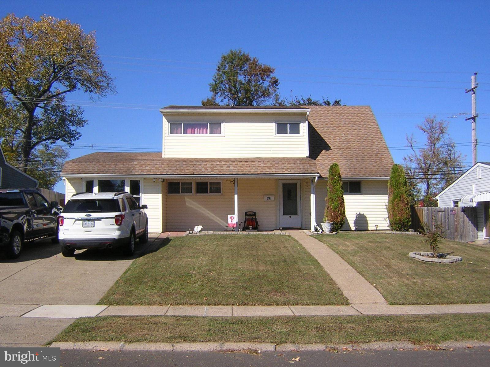 Levittown, PA 19055,74 ROCKY POOL LN