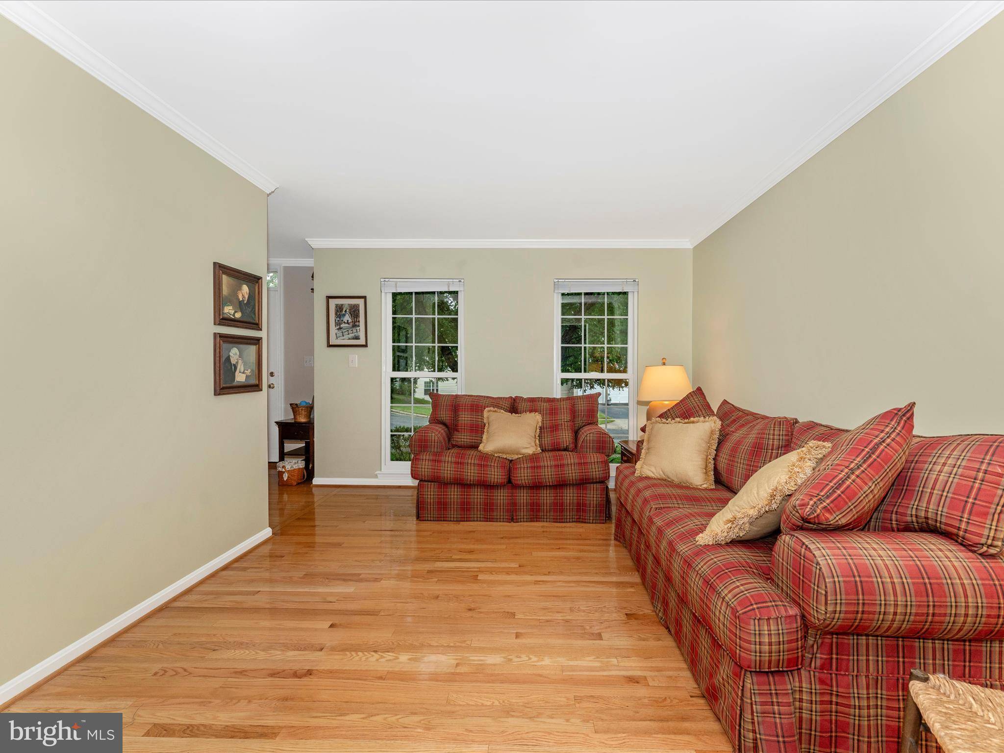 Germantown, MD 20876,4 VILLAGE GREEN CT