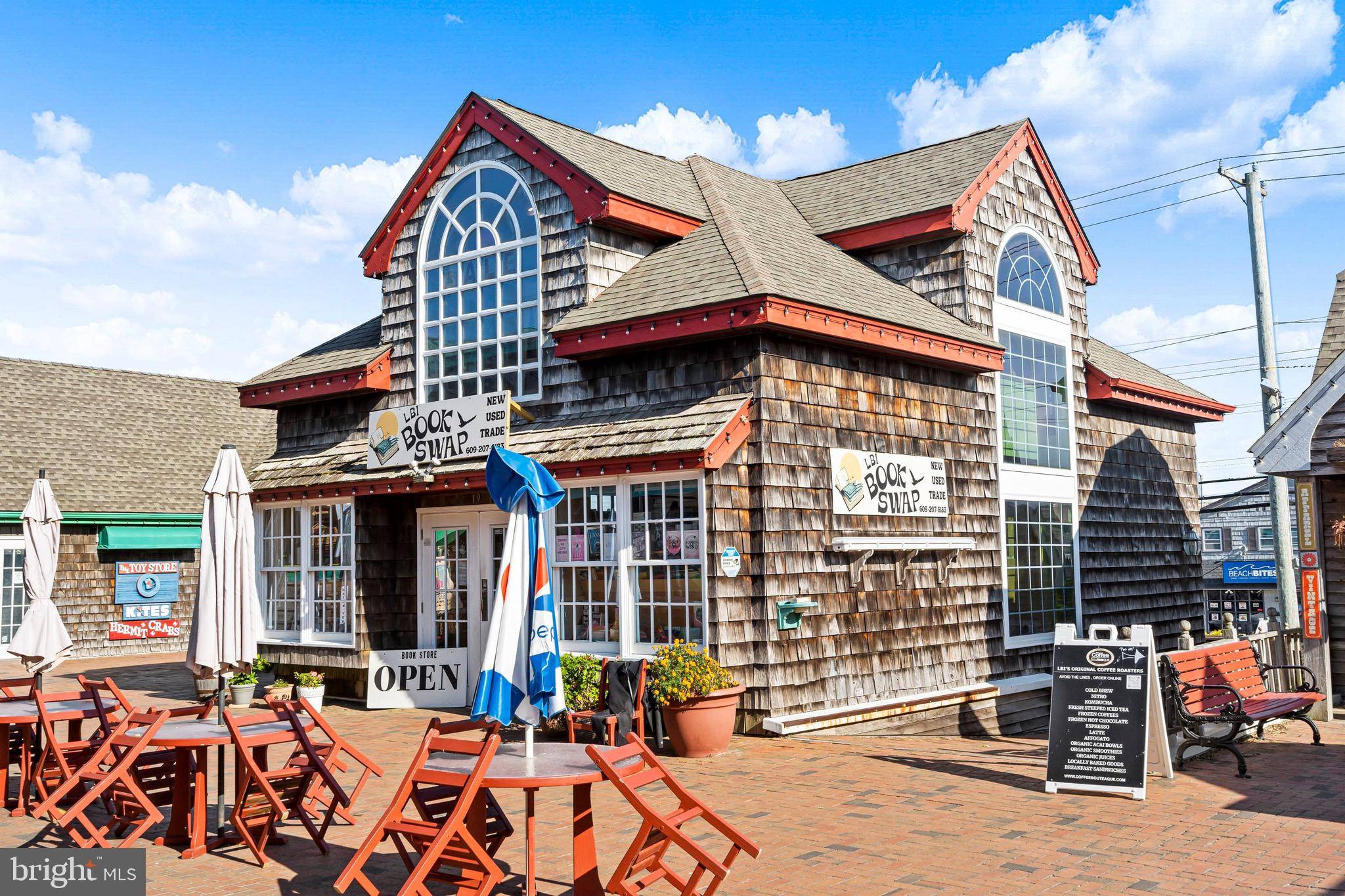 Beach Haven, NJ 08008,325 9TH STREET