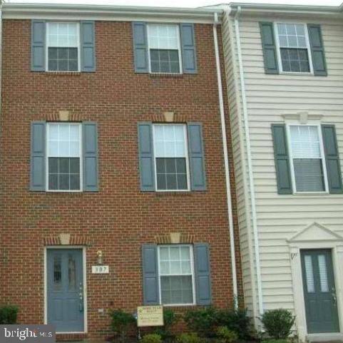 Manassas Park, VA 20111,307 KIRBY ST #55