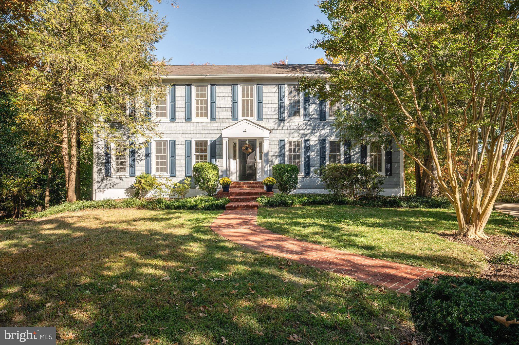 Alexandria, VA 22308,900 CLIFTON DR