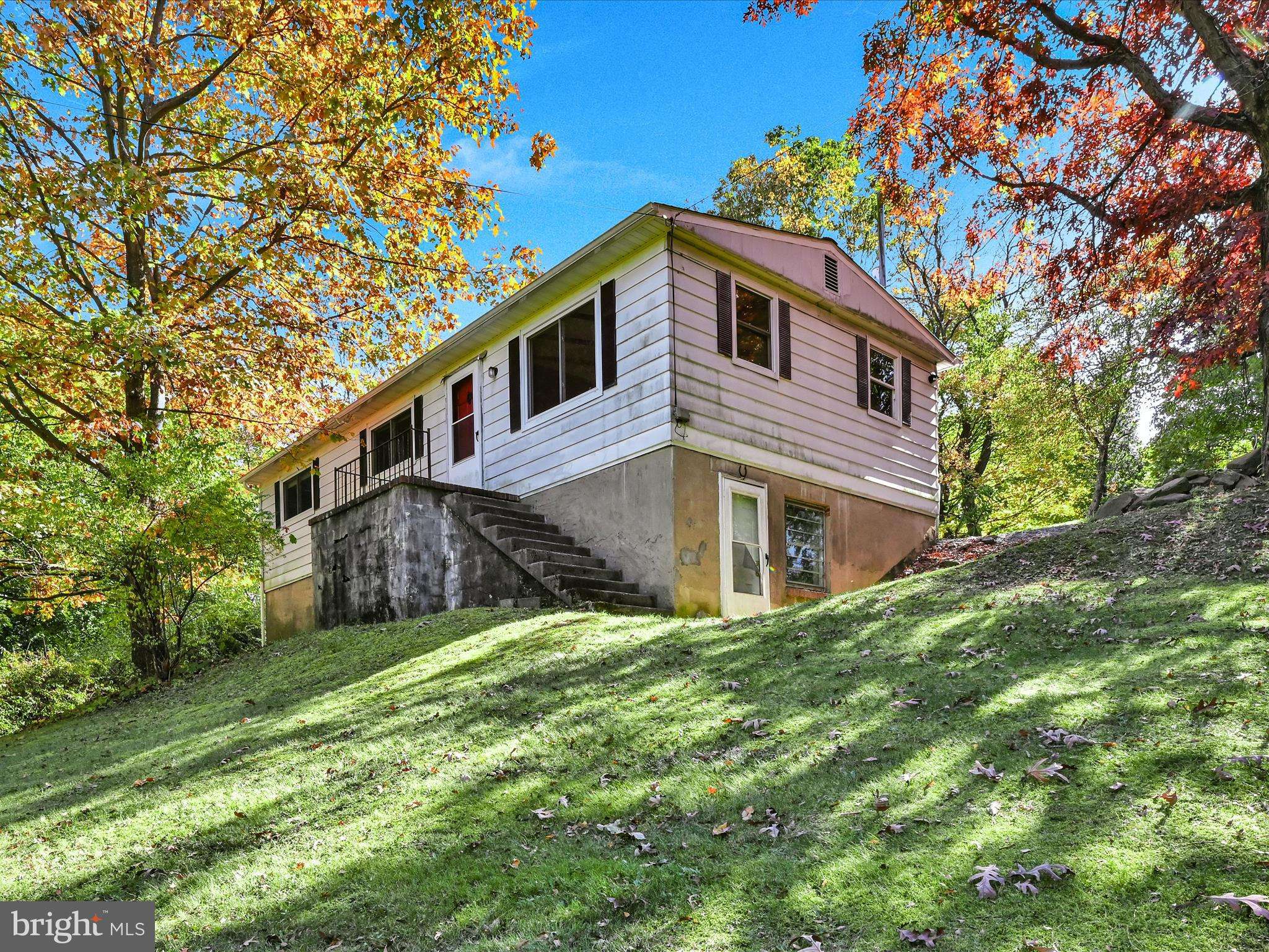 Pottsville, PA 17901,11 ROSE LN