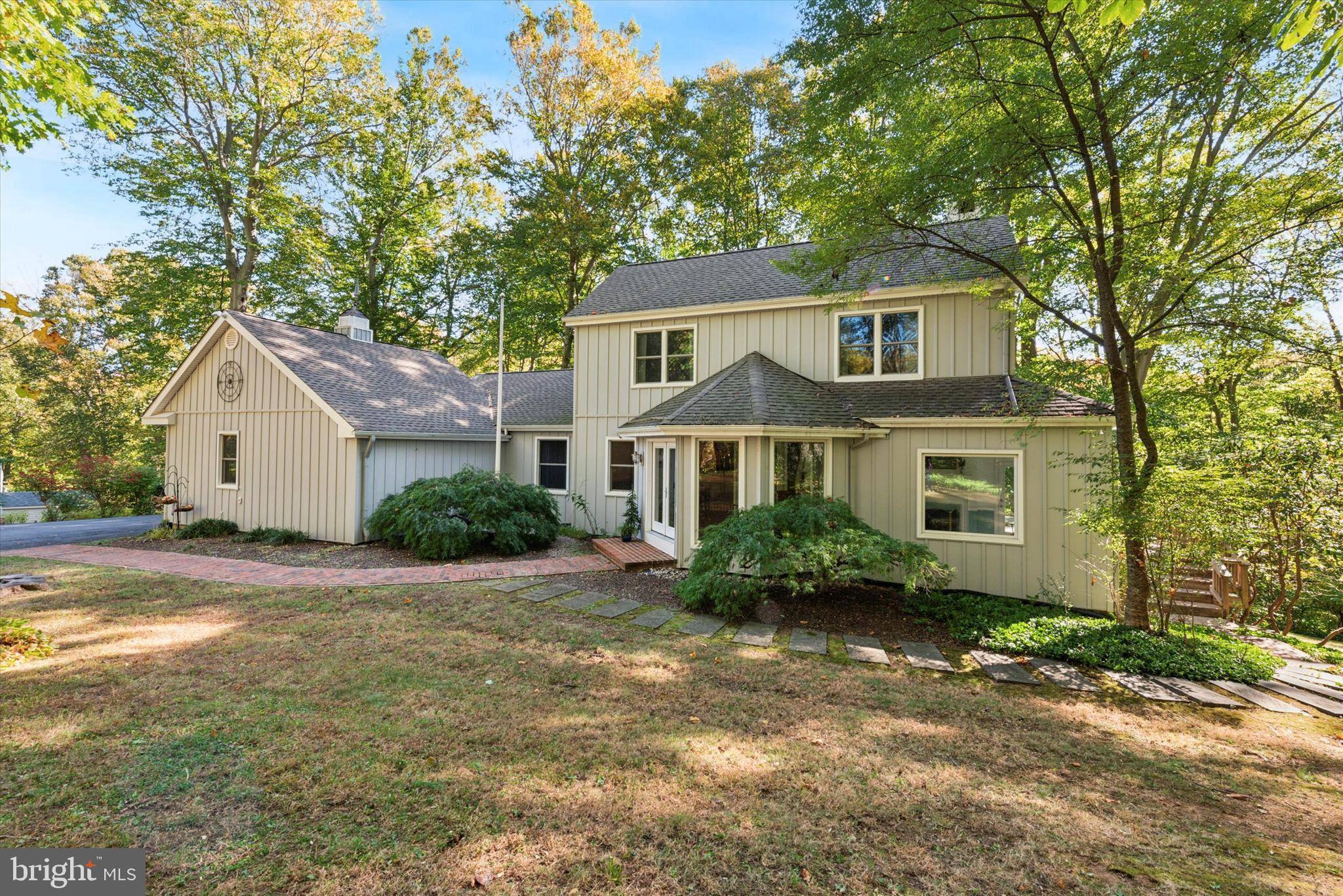 Chadds Ford, PA 19317,4 HICKORY LN