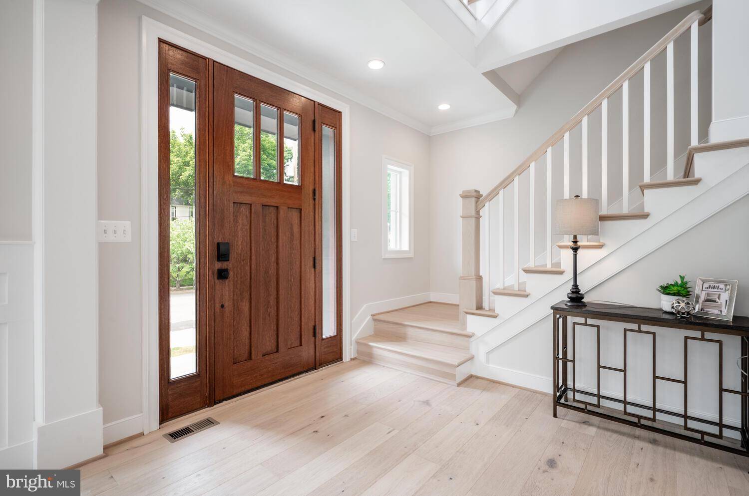 Arlington, VA 22205,1453 N LANCASTER ST