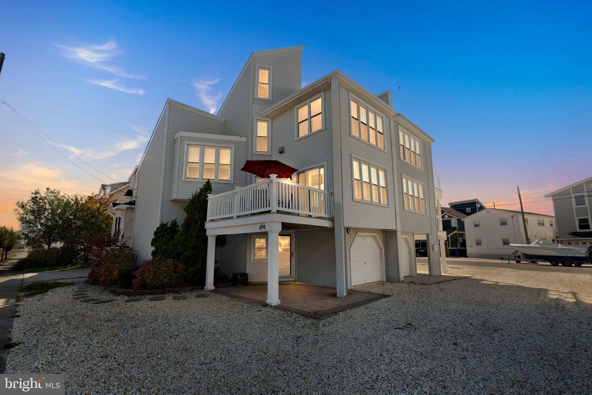 Avalon, NJ 08202,694 21ST ST