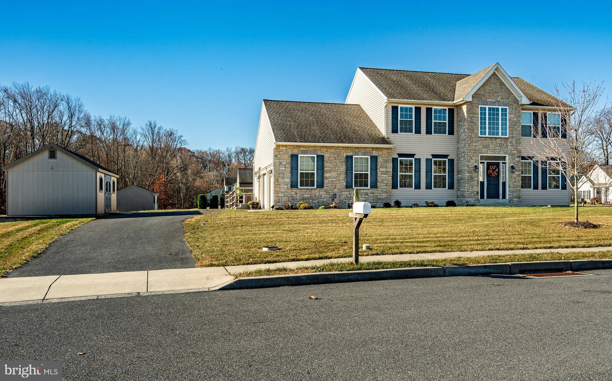 Douglassville, PA 19518,100 PLEASANT VIEW DR