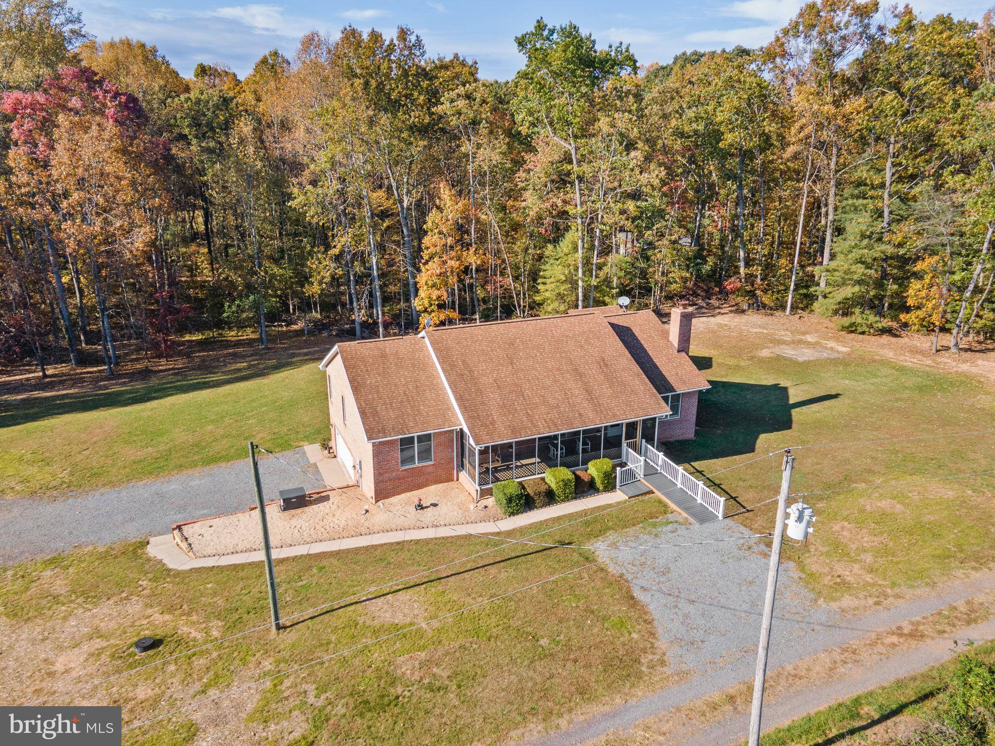 Reva, VA 22735,5203 DUNCAN TRAIL RD