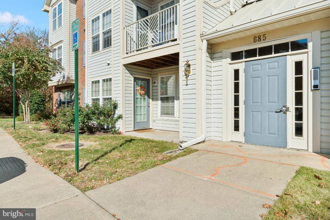 Odenton, MD 21113,685 WINDING STREAM WAY #103