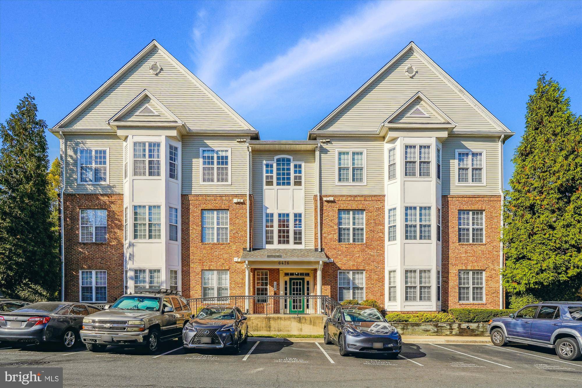 Alexandria, VA 22312,6476 CHEYENNE DR #202