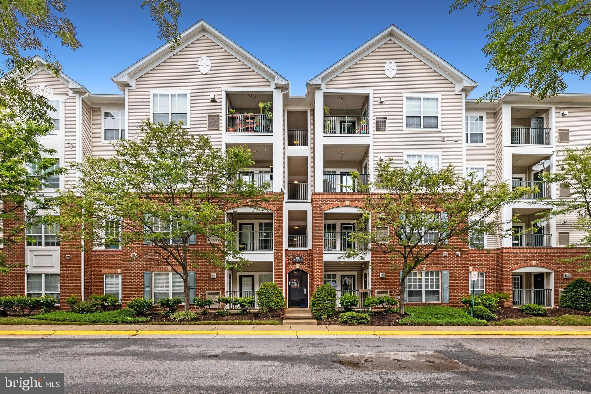 Alexandria, VA 22304,4854 EISENHOWER AVE #443