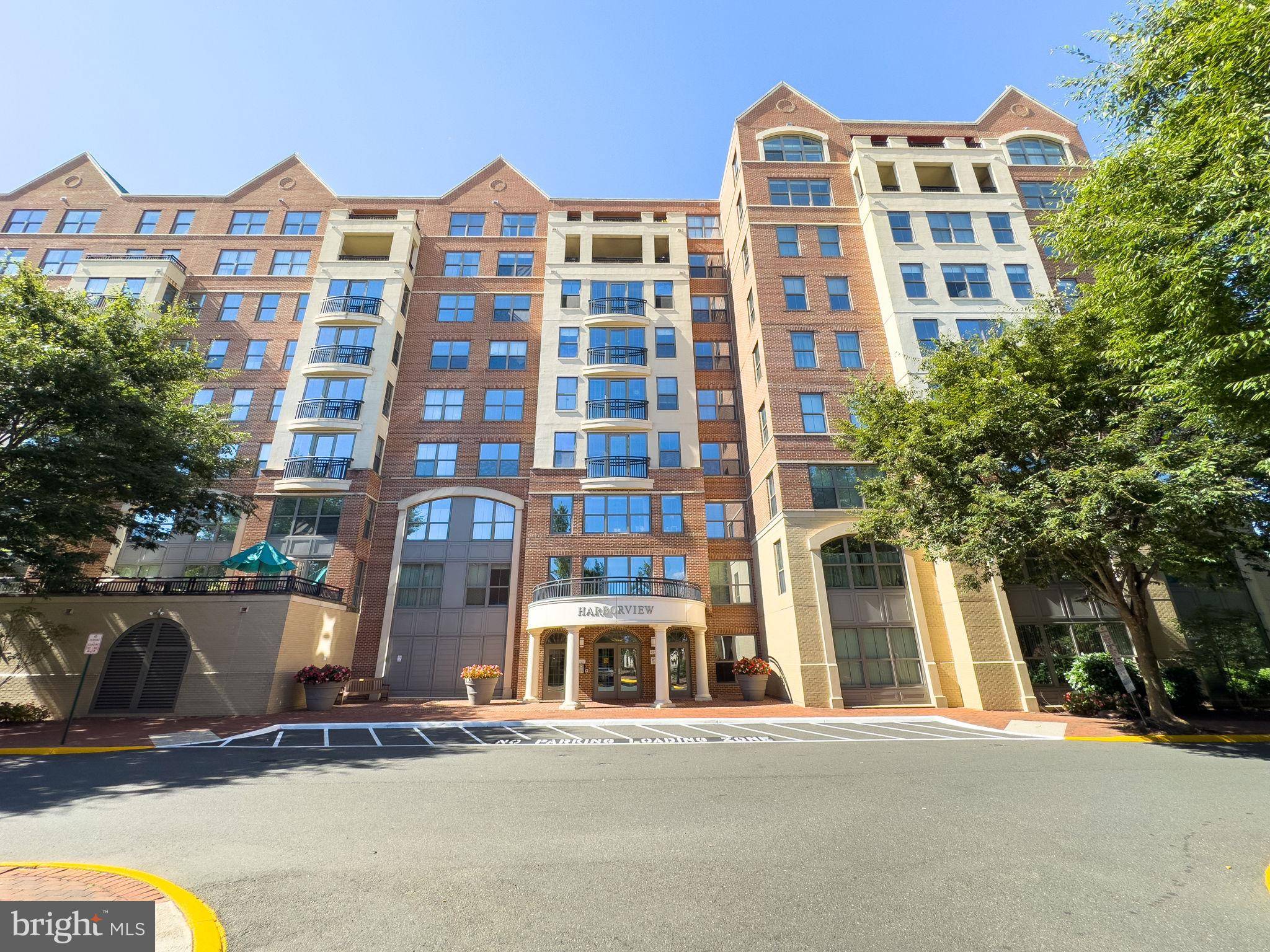 Woodbridge, VA 22191,485 HARBOR SIDE ST #401