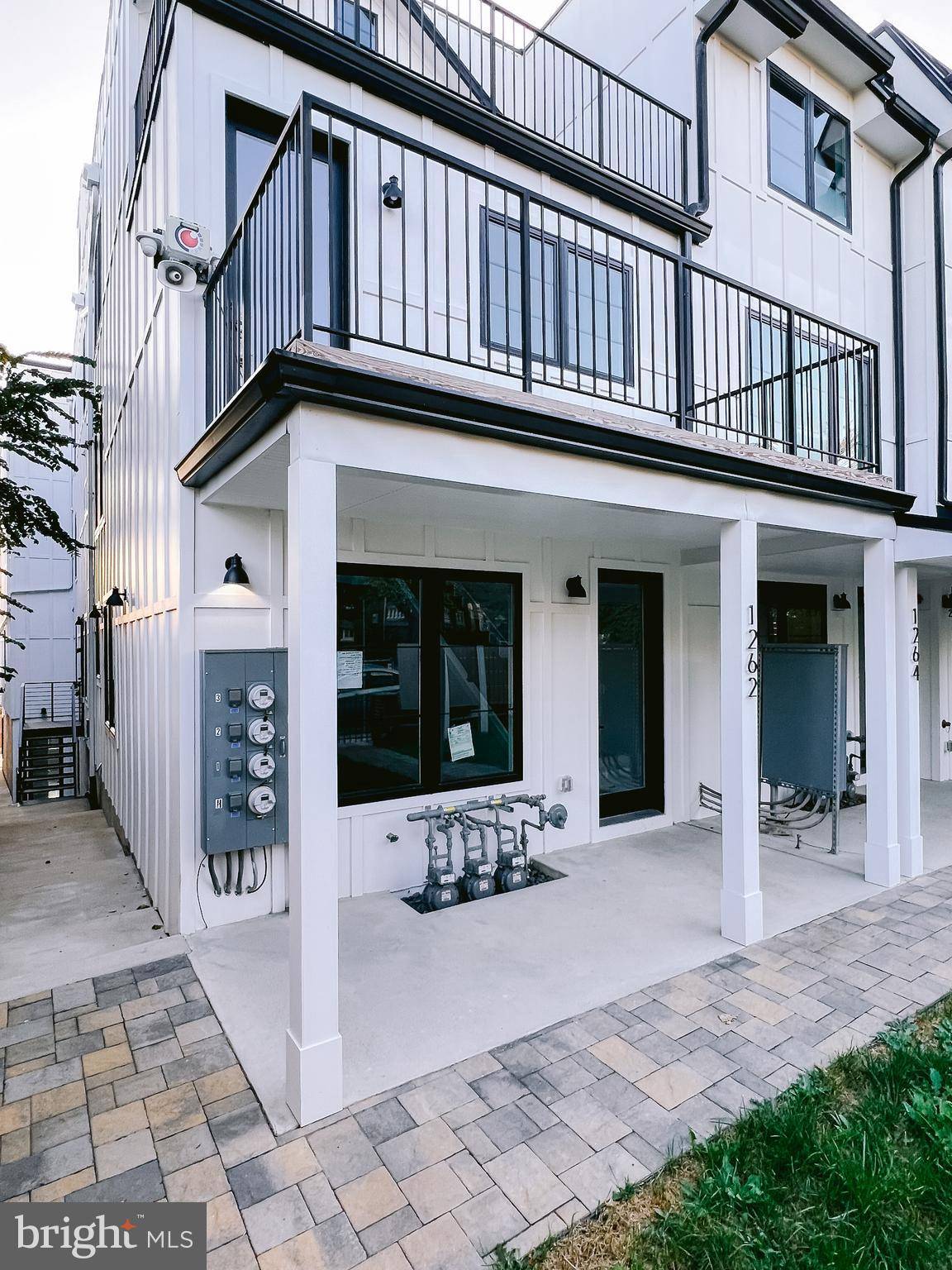 Washington, DC 20002,1262 HOLBROOK TER NE #1