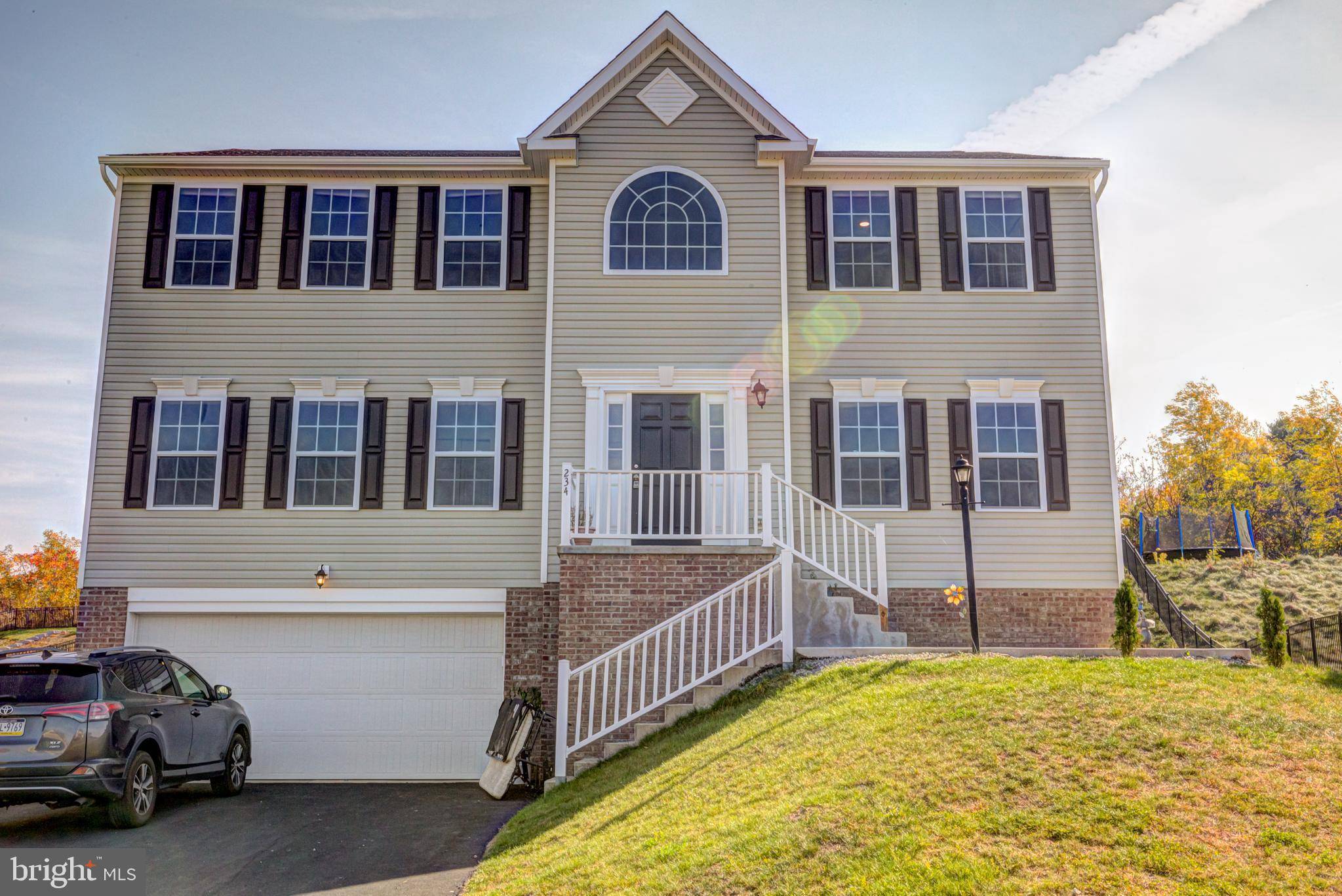 Canonsburg, PA 15317,234 LILLY RIDGE DR