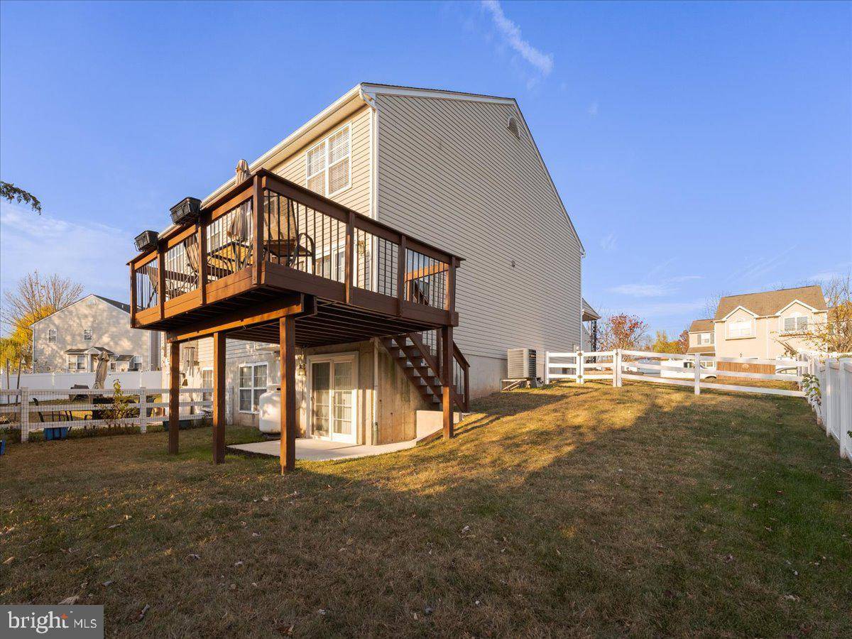 Pennsburg, PA 18073,655 DAISY LN