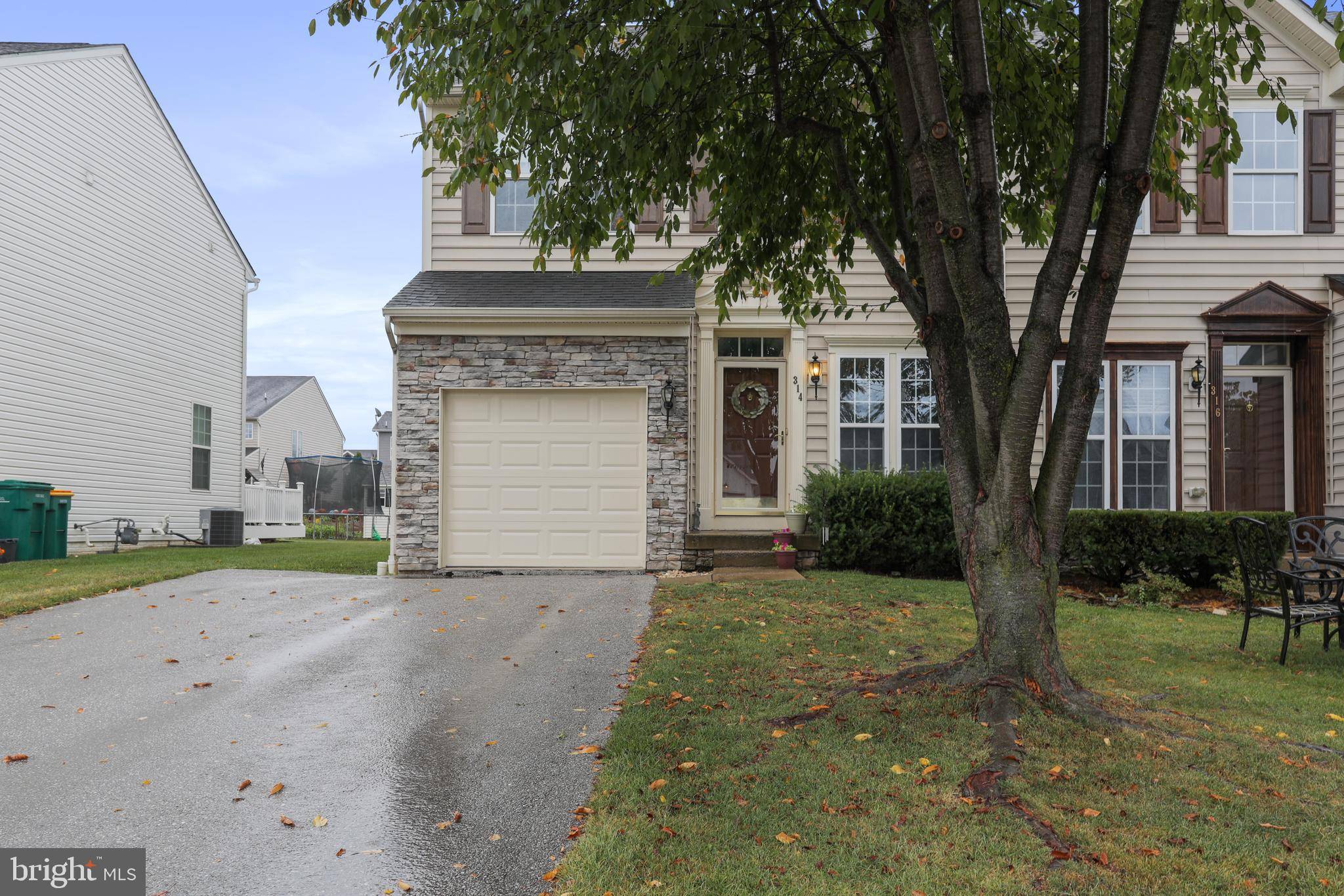 Hanover, PA 17331,314 MAPLE DR