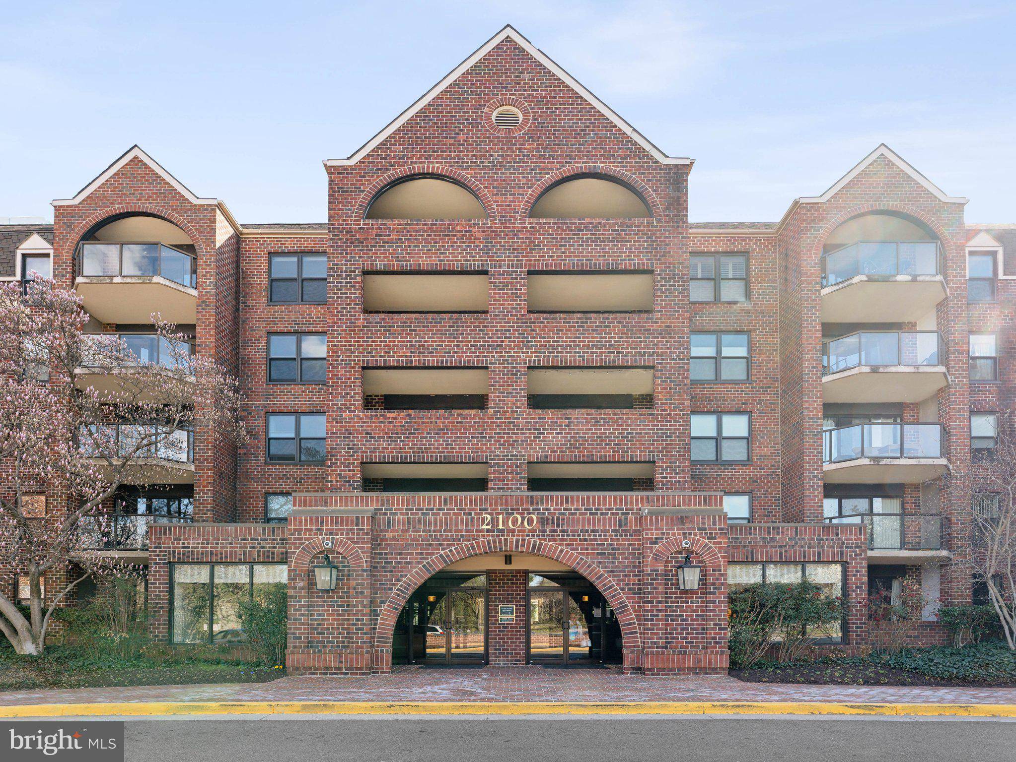 Arlington, VA 22201,2100 LANGSTON BLVD #334