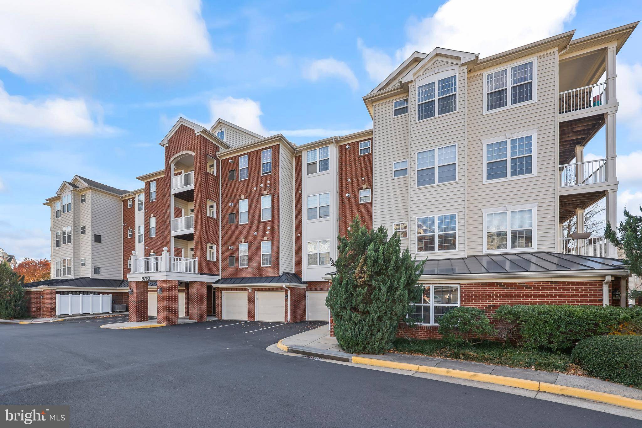 Manassas Park, VA 20111,9710 HANDERSON PL #UNIT 204