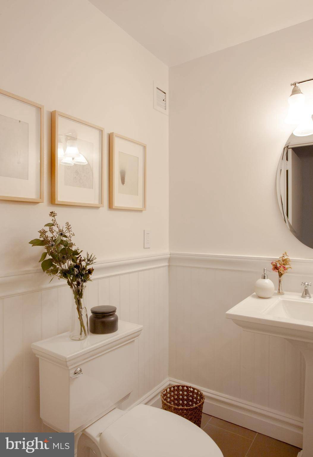 Philadelphia, PA 19102,1520-28 SPRUCE ST #202