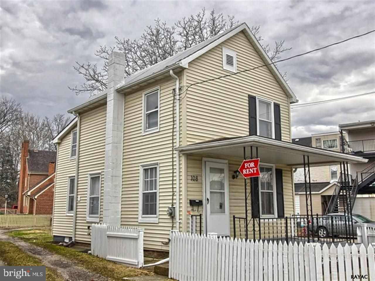 Hanover, PA 17331,108 GAIL ST