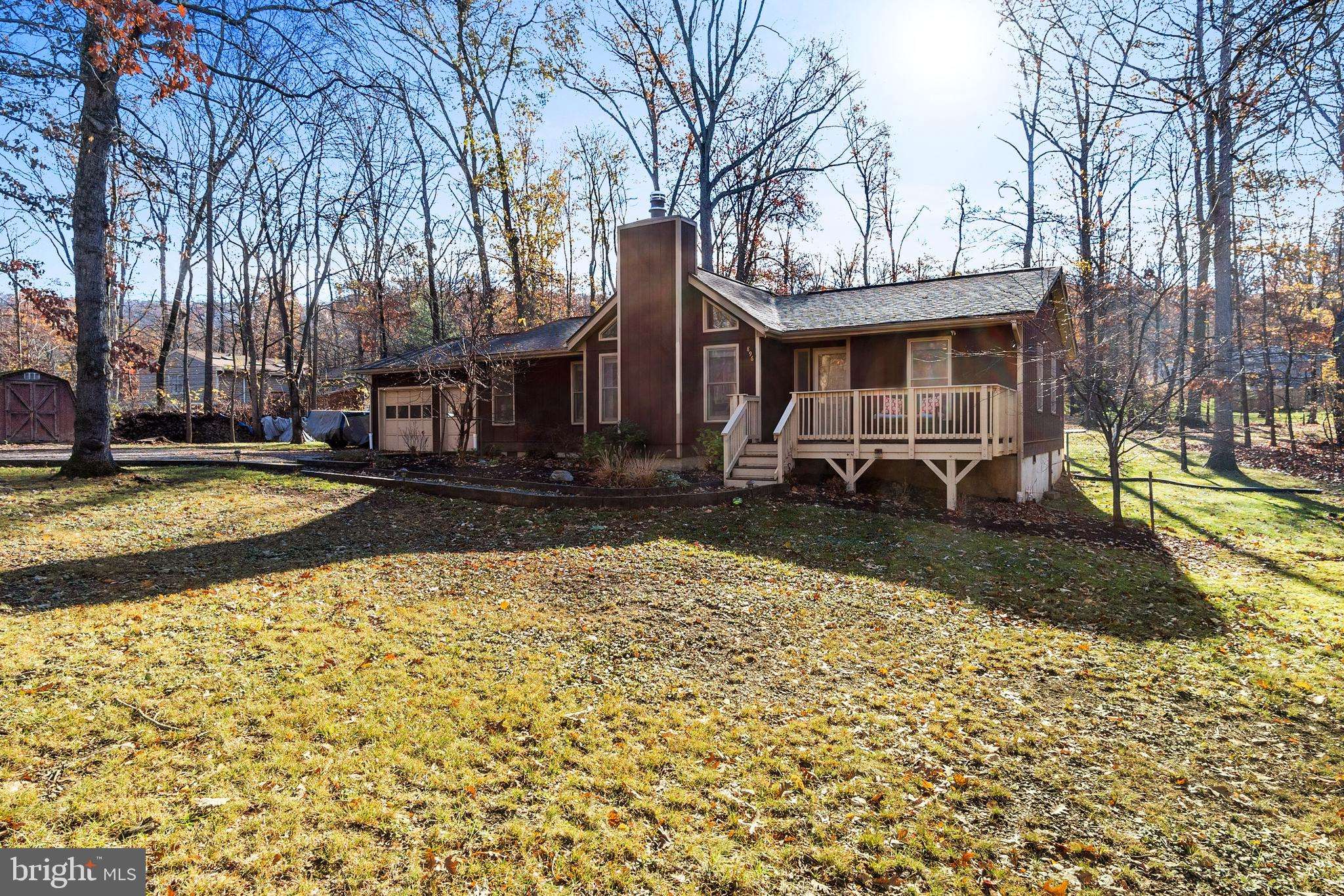 Harpers Ferry, WV 25425,896 RED BIRD LN