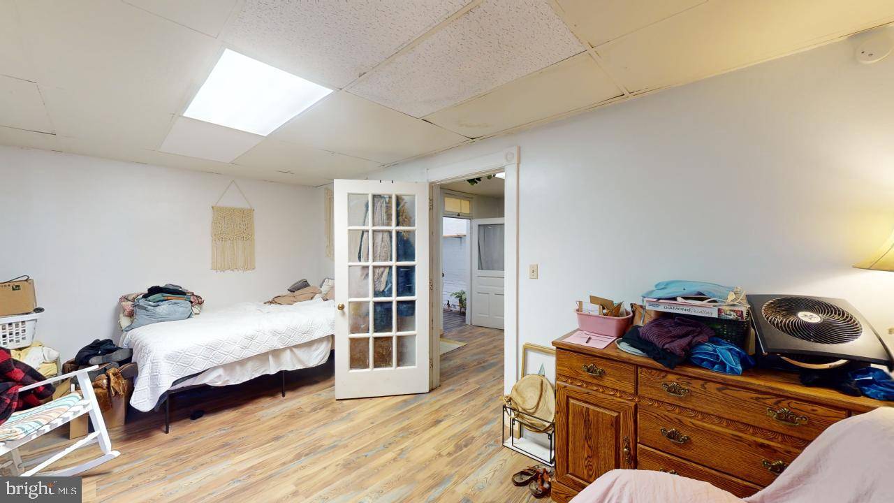Keyser, WV 26726,96-98-98 1/2 MAIN STREET N