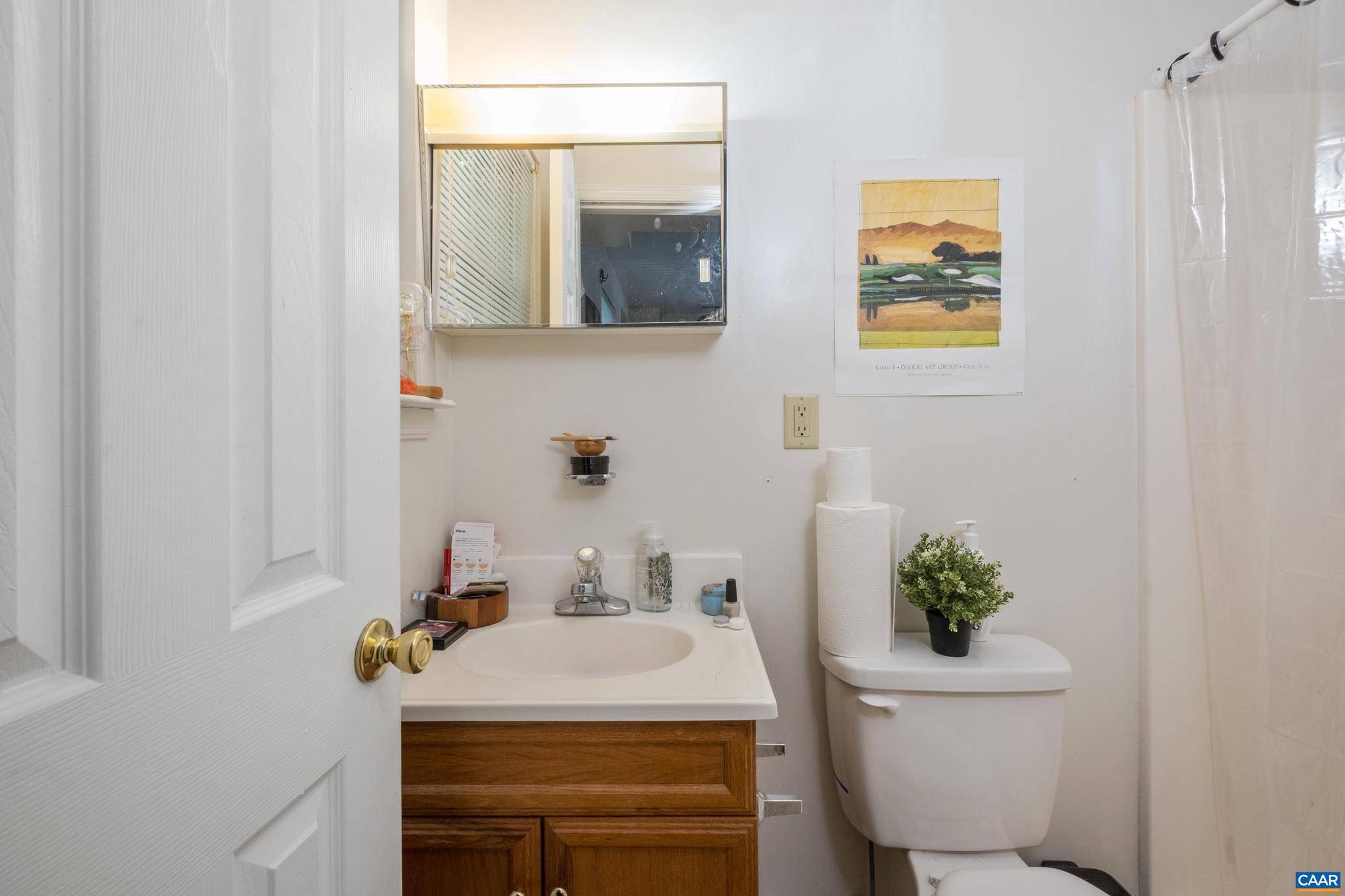 Charlottesville, VA 22903,1122, 1124 PRESTON AVE