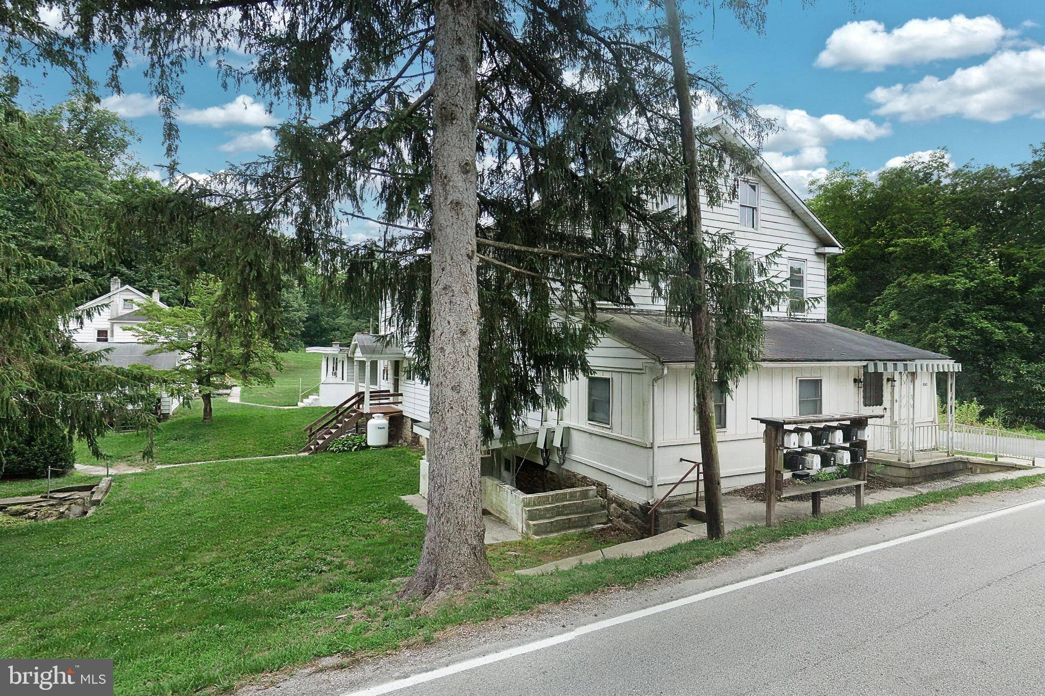Spring Grove, PA 17362,862 IRON RIDGE RD