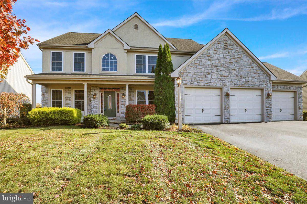 Lancaster, PA 17603,324 GREENHEDGE DR