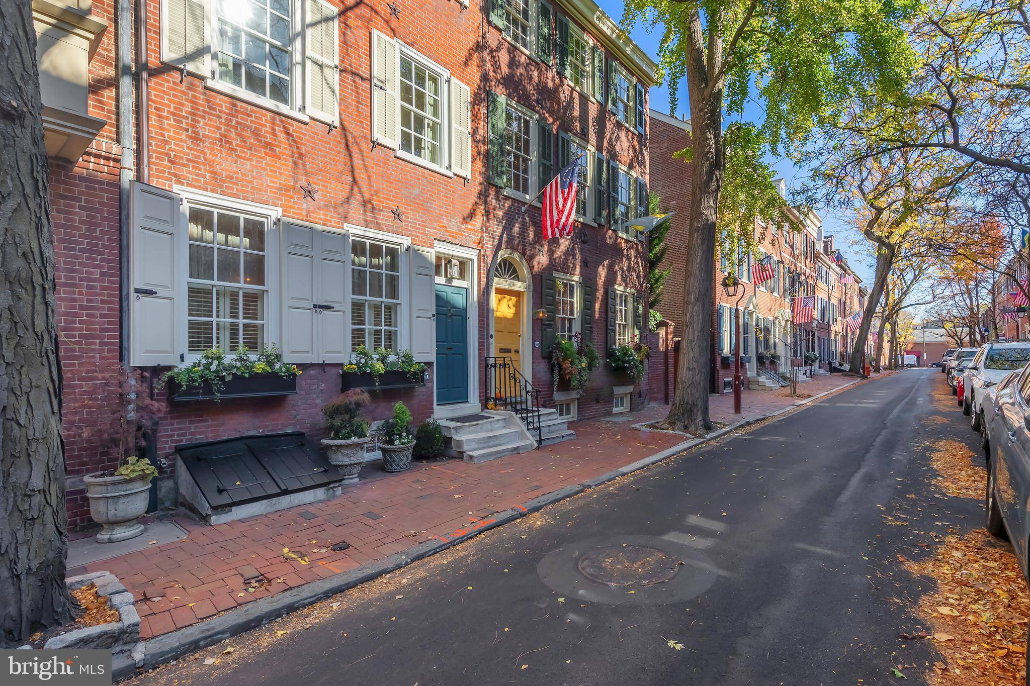 Philadelphia, PA 19106,535 DELANCEY ST