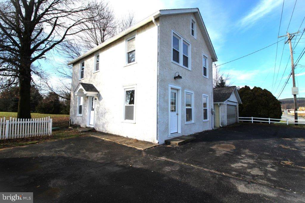 Honey Brook, PA 19344,5094 HORSESHOE PIKE