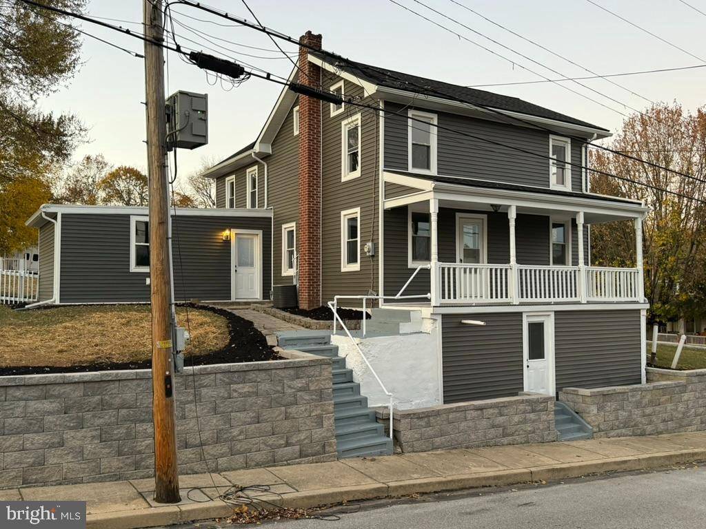 Wrightsville, PA 17368,17 E MAPLE ST